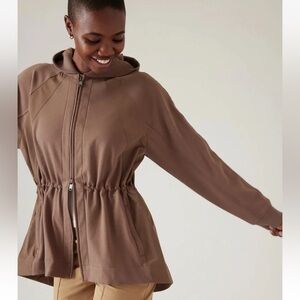 Athleta Triumph Hybrid Jacket in Rustic Beige | Size: 2X